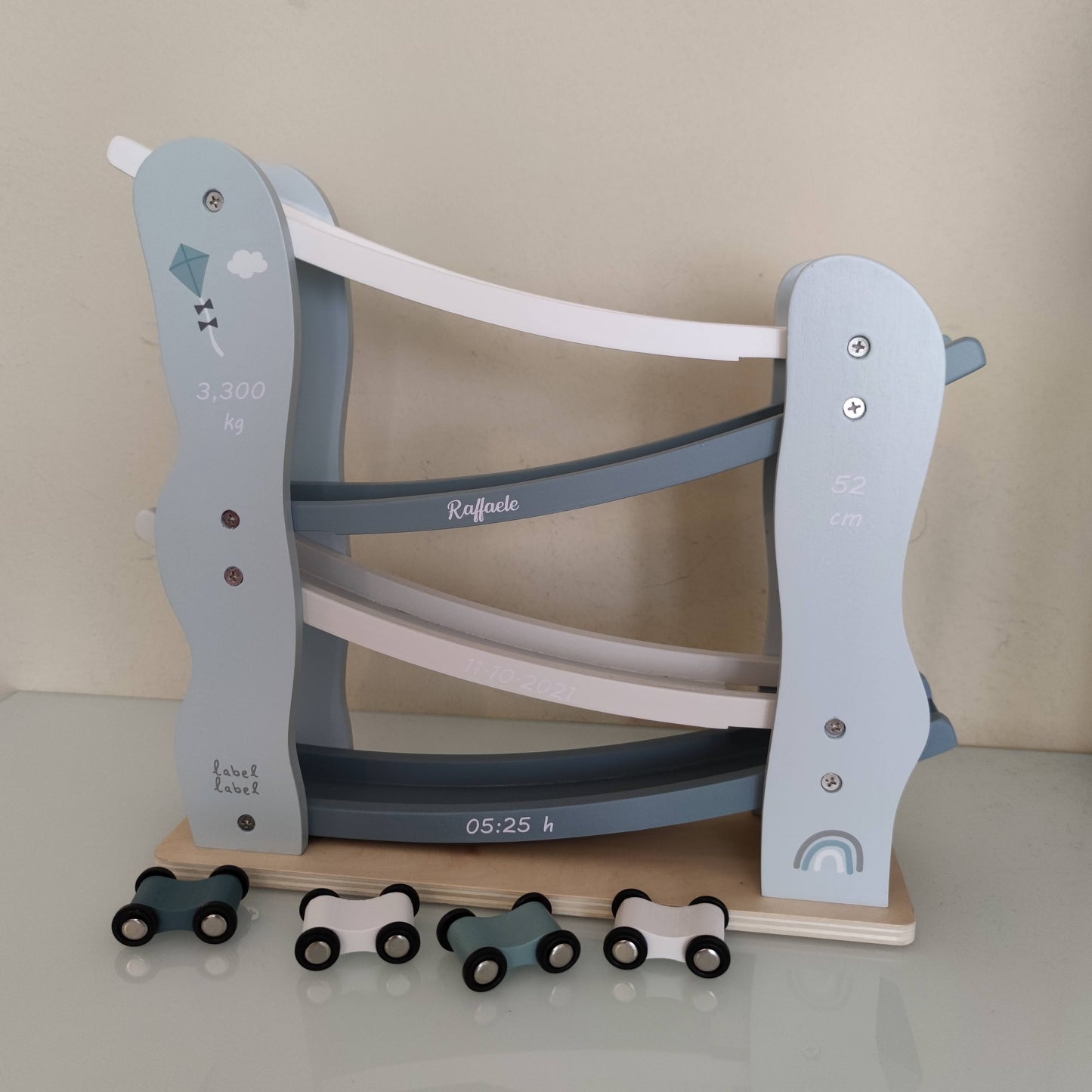 Scivolo per Macchinine Legno di Faggio Certificato FSC 18m+ - Personalizzato con Dati Nascita - Azzurro - Fili e Stelle