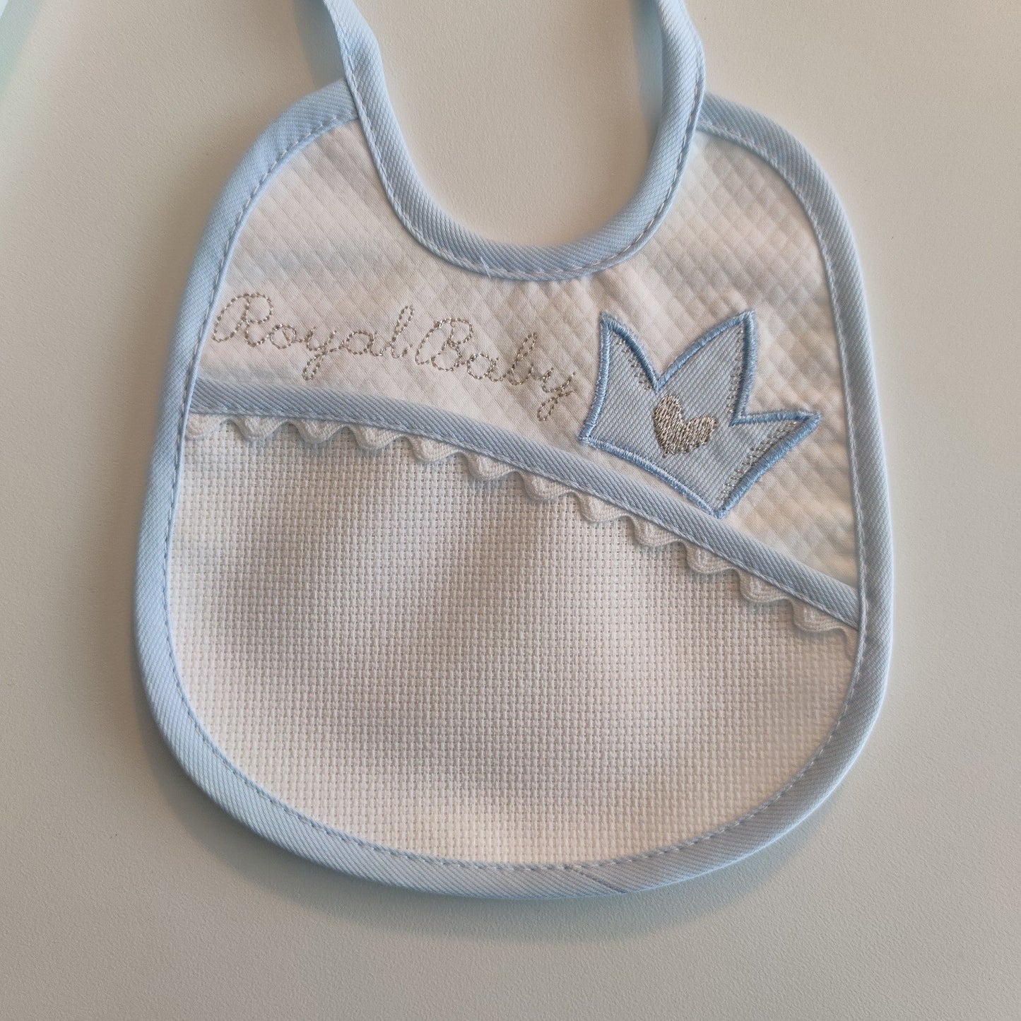 Bavaglino Trapuntato Royal Baby - Personalizzato con Nome - Colori Vari - Fili e Stelle