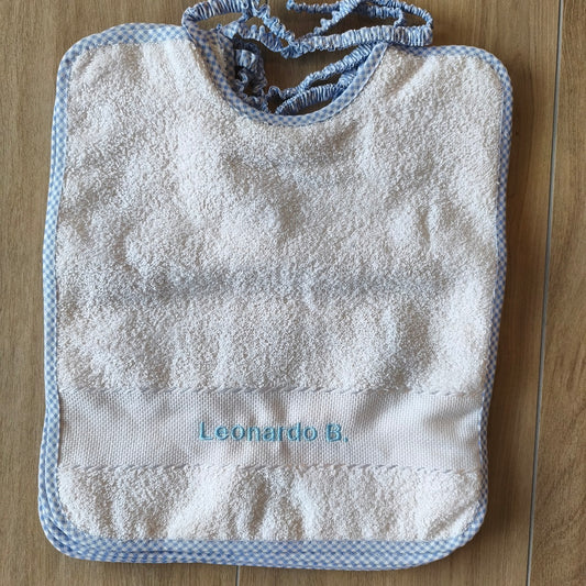 Bavaglia Asilo Personalizzata con Nome LEONARDO B.
