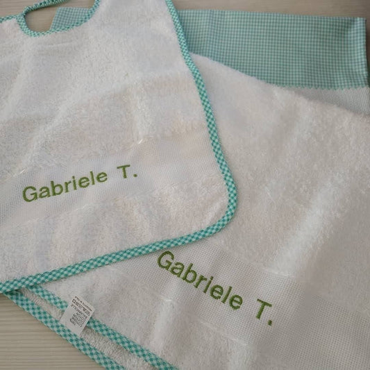 Bavaglia Asilo Personalizzata con Nome - Quadretto Piccolo - Colori Vari - Fili e Stelle