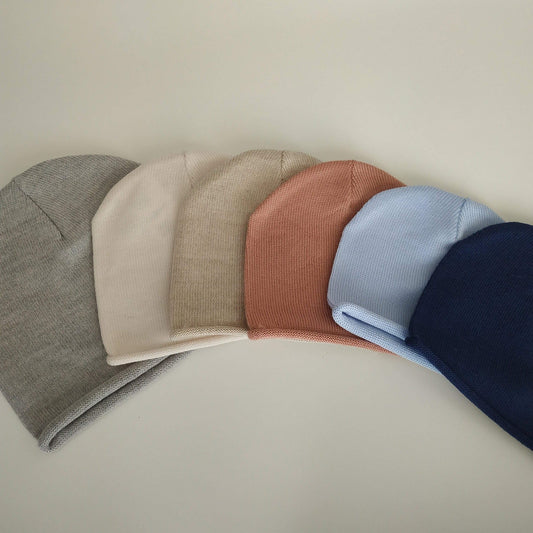 Cappellini Pura Lana Merino Extrafine Personalizzabile con Nome - Colori Vari - Fili e Stelle