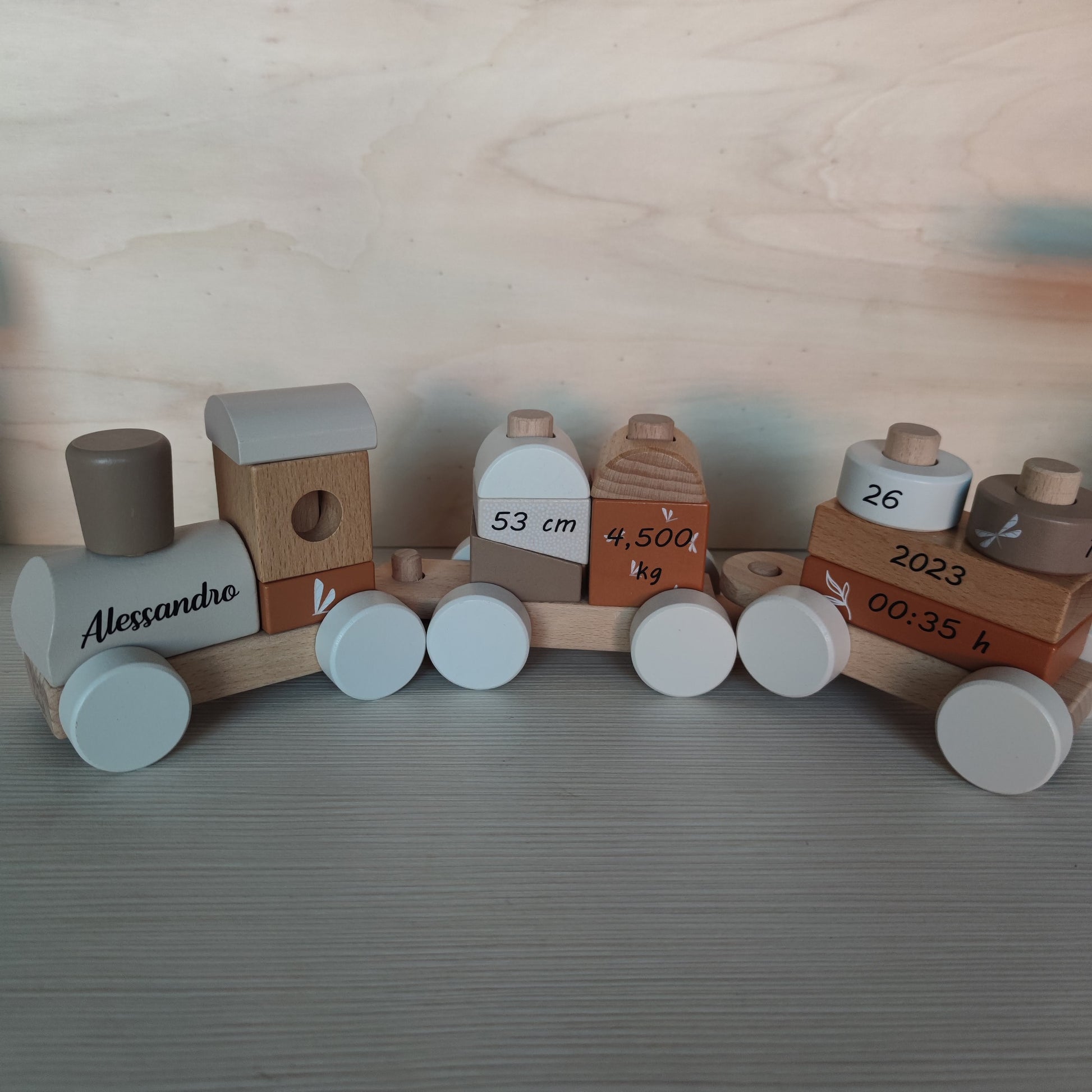 Trenino di Legno FSC 18m+ - Personalizzato - Nougat - Fili e Stelle
